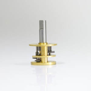 Caja de engranajes de reducción Gm16, material de latón con eje de 16 mm para motor 030 050 - Product Image 1