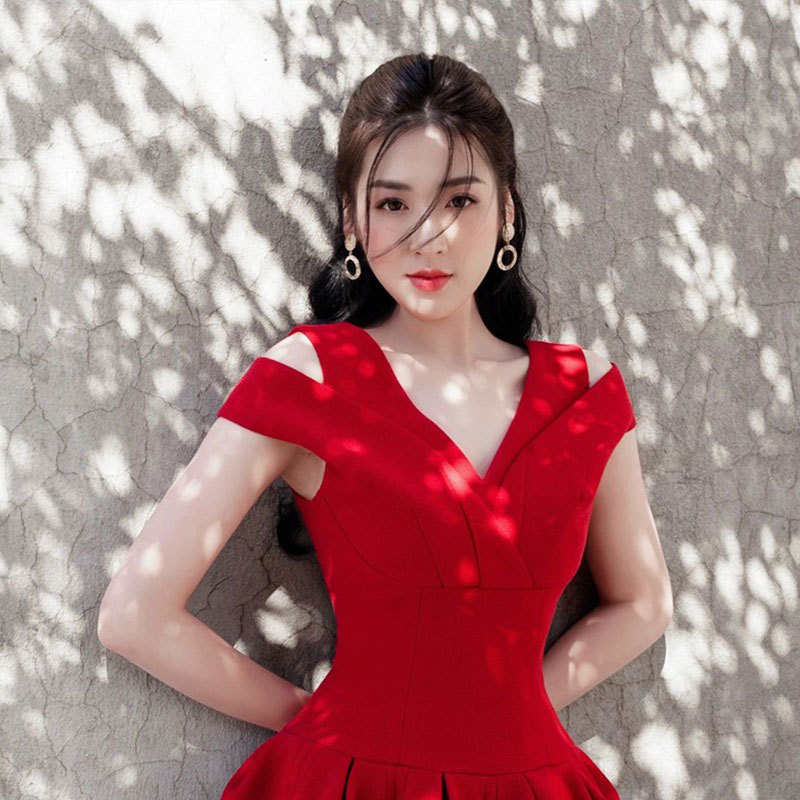 Long Tight Red Evening Dress