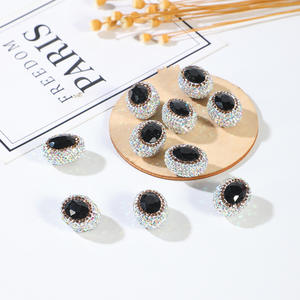 2025 Venta caliente 19*25mm cuentas ovaladas cuentas de diamantes de imitación brillantes encantos Bling cuentas de arcilla suave para la fabricación de collares de pluma - Product Image 2