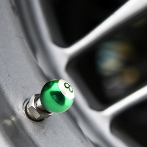 Capuchon de valve en alliage d'aluminium vert en forme de boule 8 pour pneu de voiture, valve américaine - Product Image 1