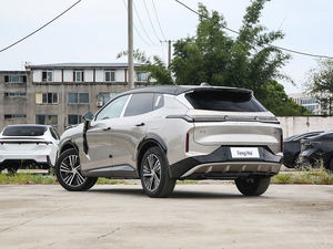 2025 Nueva venta al por mayor <span class=keywords><strong>Lynk</strong></span> & <span class=keywords><strong>Co</strong></span> 08 El 220km 4WD Rendimiento Halo New Energy Hybrid Cars Stock - Product Image 3