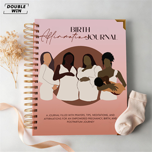 <span class=keywords><strong>Journal</strong></span> de <span class=keywords><strong>grossesse</strong></span> <span class=keywords><strong>et</strong></span> de <span class=keywords><strong>naissance</strong></span> personnalisé avec couverture en papier illustré rose, spirale double, dorure à chaud <span class=keywords><strong>et</strong></span> coins renforcés - Product Image 1