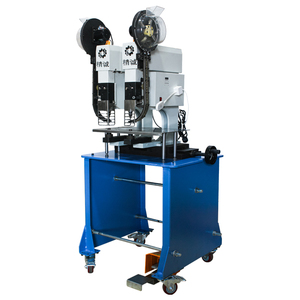 Macchina <span class=keywords><strong>occhiellatrice</strong></span> a doppia testa <span class=keywords><strong>per</strong></span> occhiellatura su due lati di sacchetti - Product Image 2