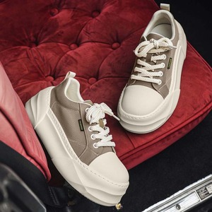 Nouveaux mocassins pour hommes, chaussures d'été en maille respirante, semelles épaisses, talons surélevés, chaussures décontractées élégantes, adaptées aux hommes, polyvalentes et tendance - Product Image 1