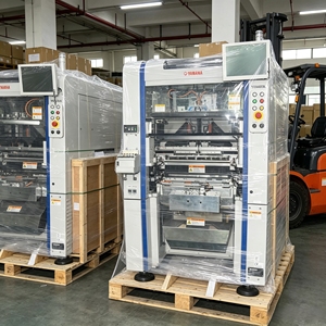 เครื่องประกอบชิ้นส่วนแบบ Pick and Place รุ่น YSM40R ความเร็วสูงพิเศษ 200000 CPH สำหรับงานประกอบแบบ High Mounter - Product Image 2