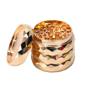 Molinillo de hierbas de diamante lateral con rombos de nuevo diseño con logotipo personalizado, Manual de Metal de 63mm, Zinc, cuatro capas, trituradora de molienda para tienda de tabaco, humo - Product Image 2
