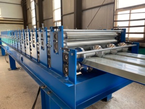 Machine à panneaux composites en EPS écologique, ligne de formage de panneaux sandwich à économie d'énergie - Product Image 4