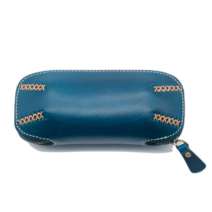 Étui à lunettes et lunettes de soleil en cuir de luxe Vachetta Tanning avec fermeture à glissière - Product Image 5