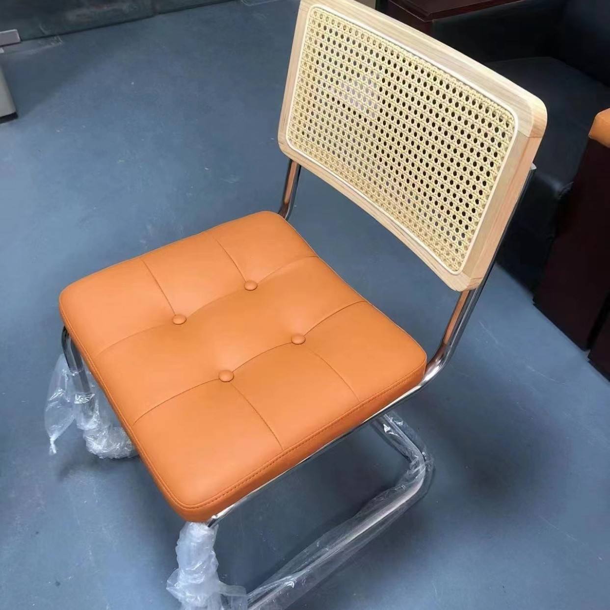 [Envío de mochila de color madera natural]