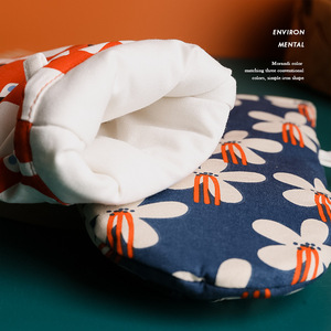 Oven Mitts Heat Resistant Blue Petals Printing Design For Oven Use - Product Image 1