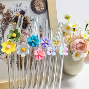 <span class=keywords><strong>Petite</strong></span> fleur pailles <span class=keywords><strong>en</strong></span> verre pièces <span class=keywords><strong>en</strong></span> <span class=keywords><strong>plastique</strong></span> pailles colorées personnalisé mignon fleur forme ensemble combinaison Source usine - Product Image 2