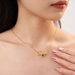 Collana Personalizzata con Nome in Corsivo Ornamentale a Forma di Cuore con Pietra Portafortuna di Luglio, Placcata in Oro, Gioiello alla Moda, Regalo per i Propri Cari - Product Image 5