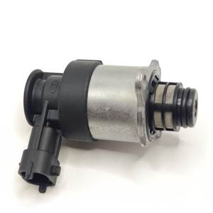 Sensore Diesel 0928400820 Unità di Misurazione Carburante - Ricambio OEM per Sistemi Common Rail Bosch Trattore/Caricatore - Product Image 3