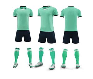 Maillots de football personnalisés en polyester, impression numérique, vêtements de sport respirants pour enfants, style rétro pour l'été et l'automne, service OEM - Product Image 6