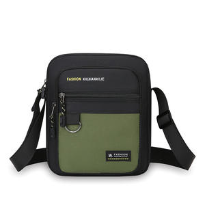 Bolso Bandolera Cruzado Cuadrado Informal con Cierre de Cremallera Ligero para Hombre, con Diseño de Letras y Anillo de Hierro - Product Image 1