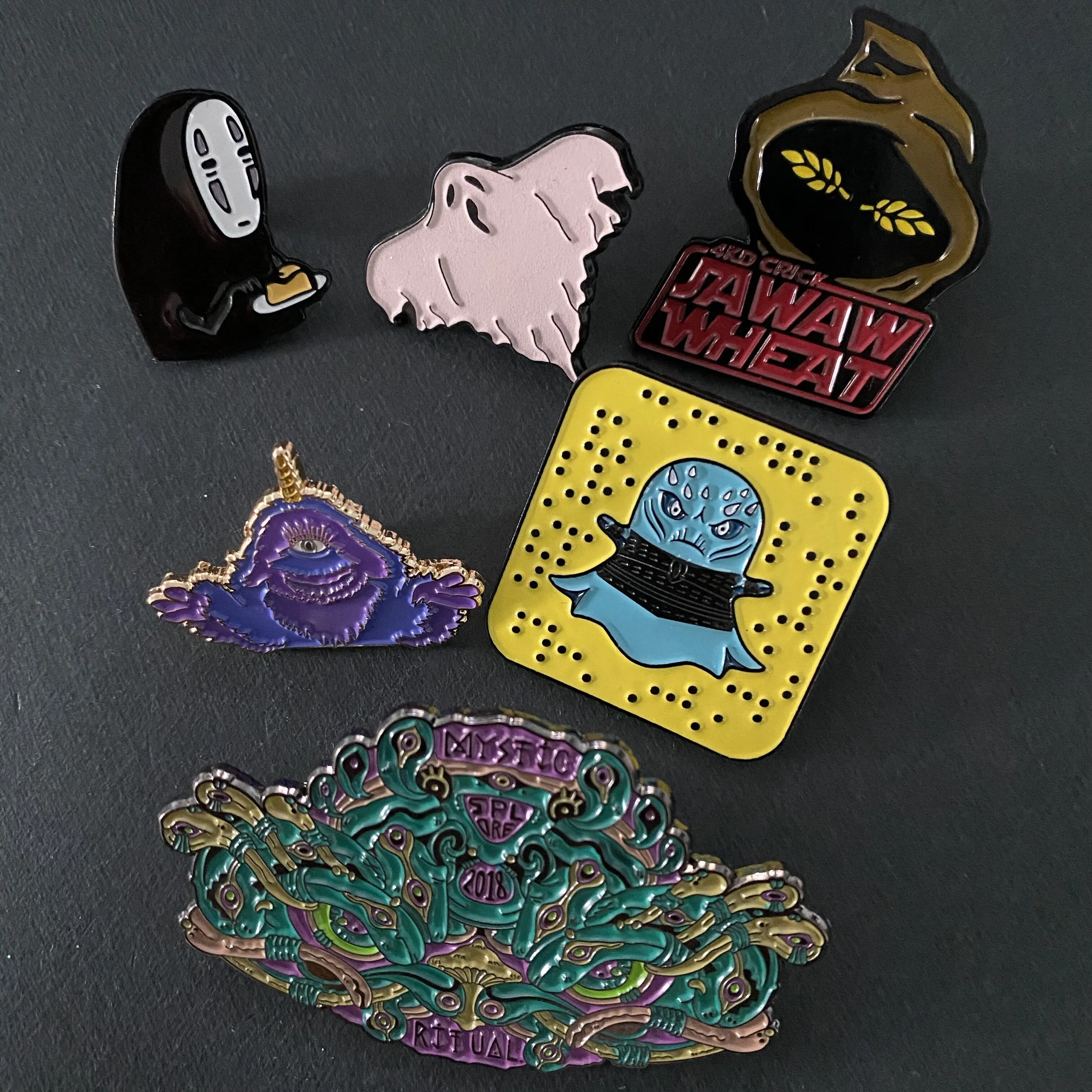 Penampakan Monster Crick Gandum Ritual Hantu Hijab Enamel Pin Aksesoris