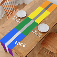 Chemin de table personnalisé à motif arc-en-ciel gay, en polyester, pour la décoration de table, la mise en scène de fêtes à thème et le style de la salle à manger.