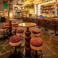 Moontree, fournisseur de mobilier de salon moderne pour les zones de réception et de bar, comptoirs et sièges de bar pour l'hôtellerie commerciale