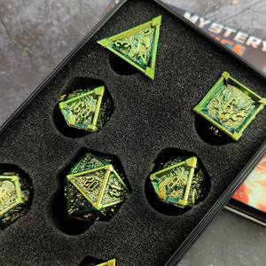 Jeu de dés sacrés de dragon à 7 pièces, RPG, Donjons et Dragons, jeu de société de table, dés d'instructions, D&D, dés en métal à coins arrondis - Product Image 5