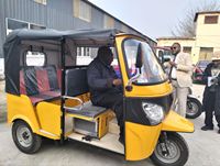 Tuk-tuk multiplace à trois roues, tricycle pour passagers, carrosserie anti-corrosion, longue durée de vie, pour le transport public municipal