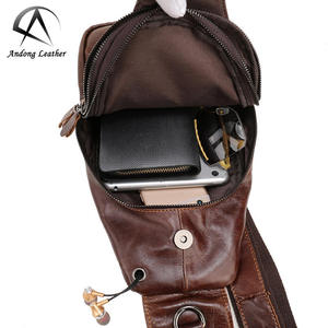 Bolso de Hombro y Pecho para Hombre, de Cuero Vacuno Genuino, Estilo Urbano, Casual, Multifuncional, Bandolera, para Viajes - Product Image 4