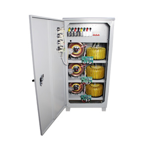 Régulateur <span class=keywords><strong>de</strong></span> <span class=keywords><strong>tension</strong></span> automatique statique AC 60 kVA / AVR <span class=keywords><strong>industriel</strong></span> triphasé SVC, <span class=keywords><strong>stabilisateur</strong></span> <span class=keywords><strong>de</strong></span> <span class=keywords><strong>tension</strong></span>, entrée AC 240-450 V, sortie 380 V 1,5 % - Product Image 5
