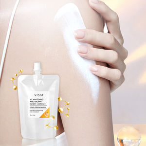 Lotion blanchissante à la vitamine C de haute qualité en gros végétarienne biologique éclaircissante anti-âge soins de la peau pour le visage et le corps - Product Image 2