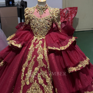 Vestido de Quinceañera Rojo y Dorado con Flores, Vestidos de 15 Años con Lentejuelas, Cuentas y Encaje, Vestido de Fiesta Xs202 - Product Image 6