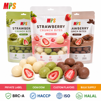 Confiseries japonaises, en-cas exotiques, confiserie au matcha, fraises enrobées de chocolat, fruits séchés congelés, bonbons