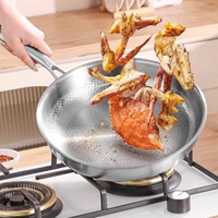Poêle et poêle à frire Cooker King 22/24/26/28 cm en titane pur, nid d'abeille gravé, non revêtue, antiadhésive, pour cuisinière à gaz et à induction
