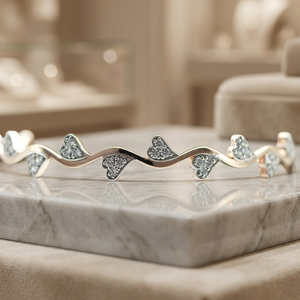 Bracelet de luxe pour femme plaqué or 14 carats avec diamant rond et poids de 10 grammes - Product Image 3