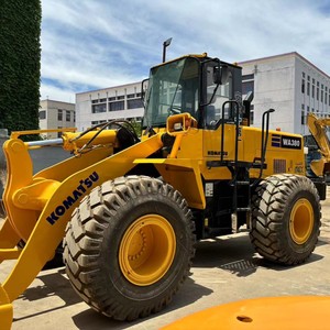 Chargeuse sur pneus Komatsu WA380 idéale pour les chantiers de carrière et la manutention de matériaux à grande échelle - Product Image 5