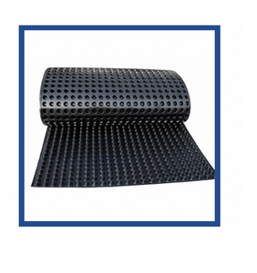 Feuille de protection de drainage en HDPE à alvéoles pour la protection des murs de fondation, l'étanchéité des sous-sols, la rétention des sols et la construction. - Product Image 3