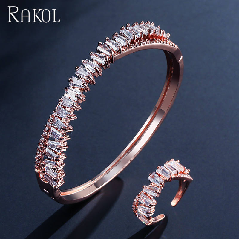 สีแชมเปญ