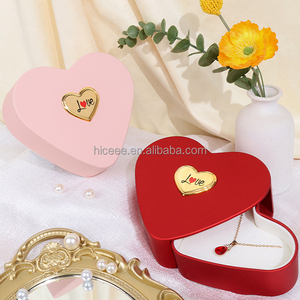 再利用可能で耐久性のあるバレンタインデーの愛のペンダントリングネックレス用包装箱、赤いダブルハート型のプラスチック製ジュエリー包装箱 - Product Image 5