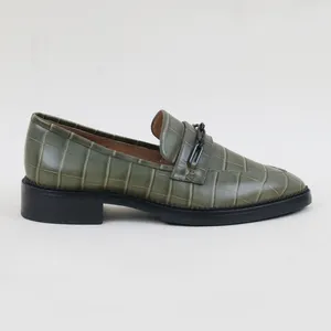 Lüks kadın loafer'lar Vintage yeşil ayakkabı noktası ayak moda İtalya timsah deri rahat sürüş daireler Slip-on bayan ayakkabı