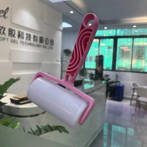 Rodillo Quitapelusas Reutilizable y Lavable de Primera Calidad, Removedor de Pelo de Mascotas para Ropa, Muebles y Alfombras - Product Image 3