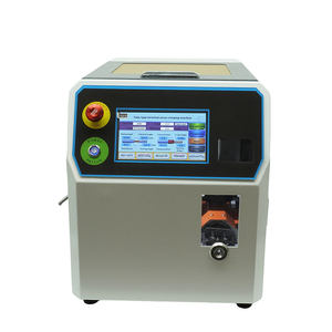 Machine à sertir les cosses durables de 0,3 à 16 mm² pour le dénudage et la terminaison des câbles à extrémité ronde - Product Image 2