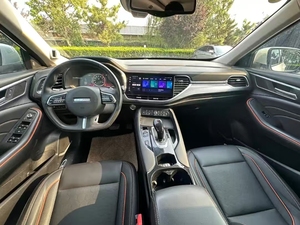 2022 GWM Haval M6 Automatique Volant à Gauche Intérieur Sombre Essence SUV Offre Spéciale Prix Abordable <span class=keywords><strong>Voiture</strong></span> d'<span class=keywords><strong>Occasion</strong></span> pour l'Exportation - Product Image 5