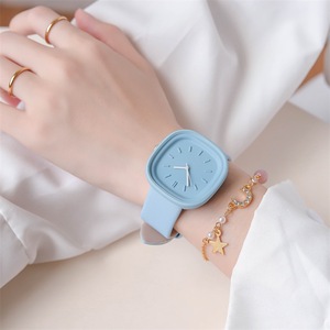 <span class=keywords><strong>Orologio</strong></span> da <span class=keywords><strong>Donna</strong></span> Economico all'Ingrosso dal Design Artistico e Creativo, <span class=keywords><strong>Orologio</strong></span> da Ragazza <span class=keywords><strong>Semplice</strong></span> e alla Moda per il Tempo Libero, <span class=keywords><strong>Orologio</strong></span> Sportivo al Quarzo Personalizzato - Product Image 5