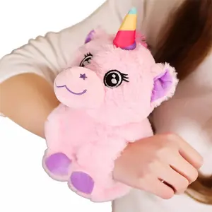 可爱粉色独角兽毛绒动物玩具巴掌手镯定制设计拥抱独角兽毛绒玩具