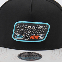 Casquettes Snapback Unisexe de Golf Premium 5 Panneaux Imperméables en Jersey Performance avec Logo en Caoutchouc PVC et Visière Plate Perforée Hydro
