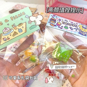 Juguete de simulación de comida de gran tamaño, de goma suave, con forma de tostada y gofre, de rebote lento, juguete TPR, bola antiestrés, Squishy Taba, Squishy TPR - Product Image 4