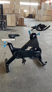 卸売 ノイズフリー自転車 室内フィットネスバイク 有酸素運動トレーニング 調整可能な快適なシート スピニングバイク - Product Image 6
