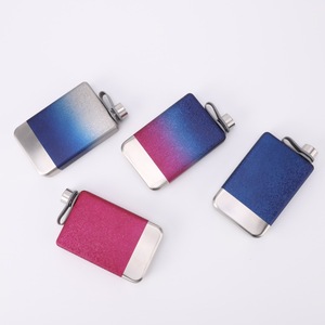 Nouvelle gourde à whisky carrée plate portable en acier inoxydable 304 de 9 oz, épaissie, anti-fuite et écologique, accessoires pour spiritueux de mariage - Product Image 3
