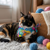 Fournisseur de produits pour animaux de compagnie, vente en gros, style tendance, bandanas carrés et triangulaires, imprimés, unis, écharpe de col, logo personnalisé, bandana pour chien