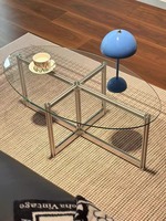 Table basse Bauhaus nordique rétro avec plateau en verre trempé, structure en aluminium, design moderne minimaliste pour salon, salle à manger, petite taille