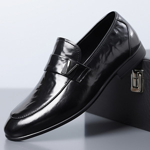 Mocassins Penny en Cuir Véritable Noir pour Hommes, Chaussures Habillées Décontractées à Enfiler, Semelle Confortable Antidérapante pour le Bureau et les Mariages - Product Image 1