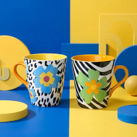 Mug en céramique créatif à rayures léopard et zèbre, design floral audacieux peint à la main, tasse à café colorée pour usage quotidien avec logo