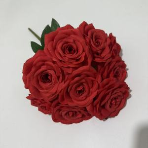 Bouquet de roses artificielles à 9 têtes en soie, idéal pour la <span class=keywords><strong>décoration</strong></span> de <span class=keywords><strong>mariage</strong></span> et la maison, à prix abordable - Product Image 3